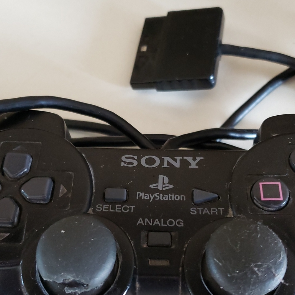 Sony Game Controller - Picture 3 of 4